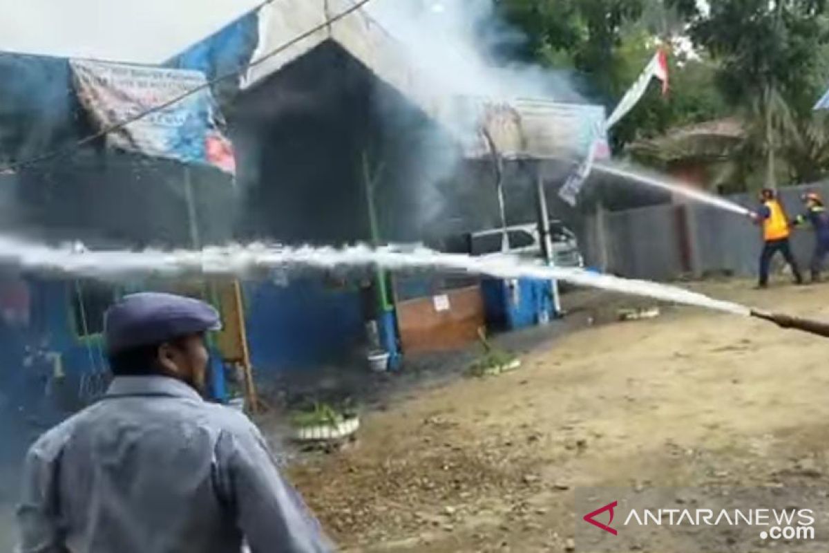 Kantor PDAM Bengkayang terbakar