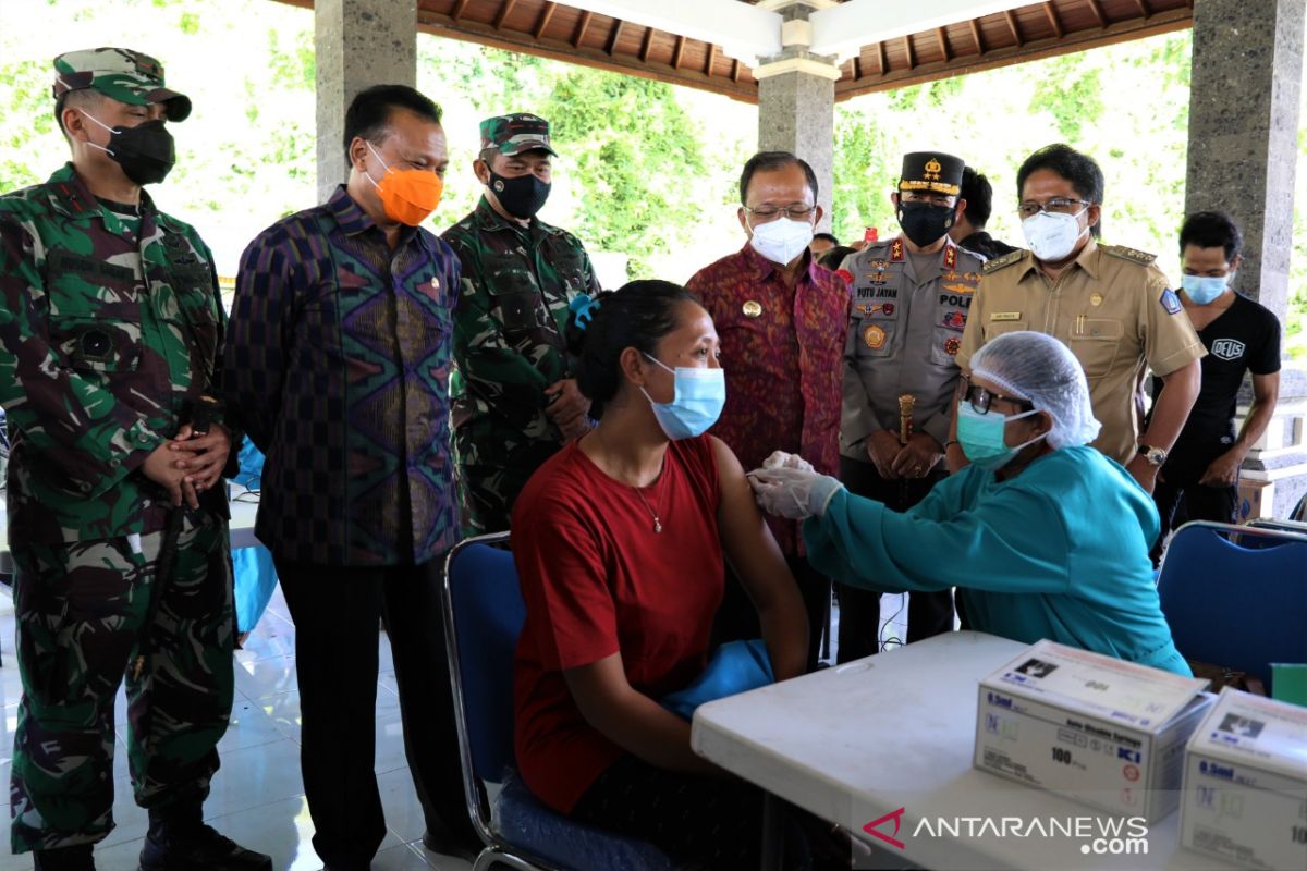 April, Badung targetkan vaksinasi COVID-19 tahap I di zona hijau sudah tuntas