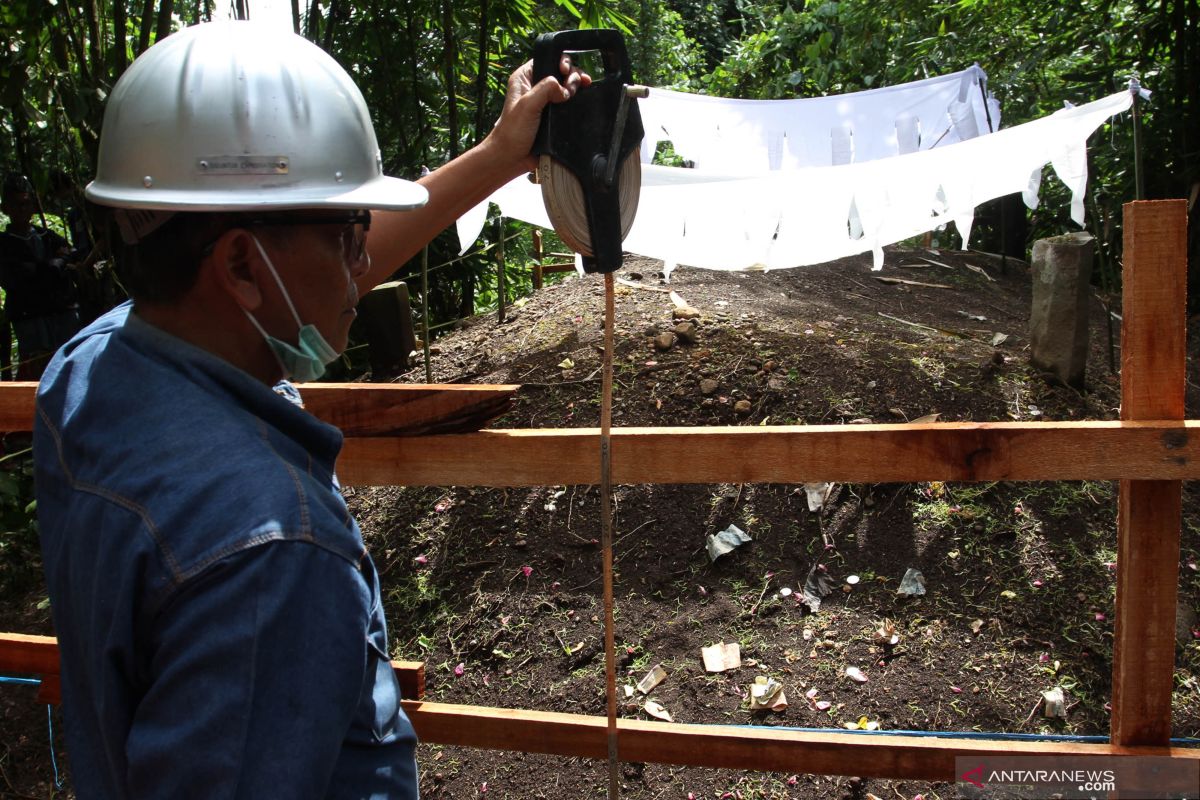 Penjelasan ahli geofisika terkait meningginya tanah kuburan di Padang Pariaman