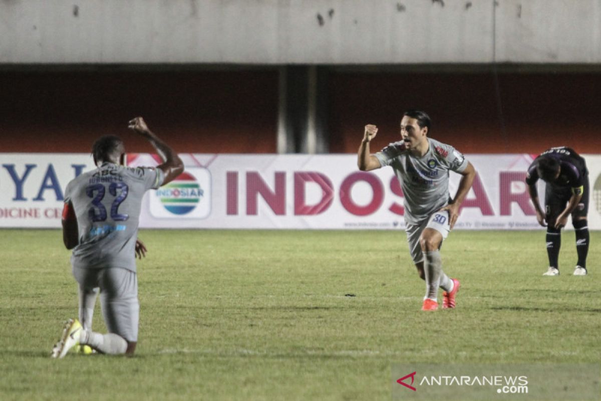 Febri dan Ezra bawa Persib Bandung menang 2-0 atas Bhayangkara FC