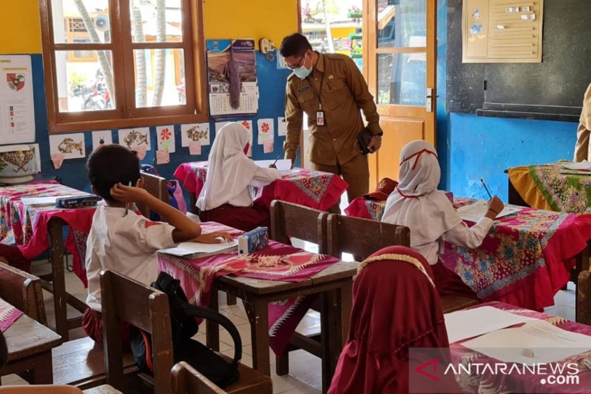 Sebanyak 121 sekolah di Probolinggo mulai uji coba pembelajaran tatap muka