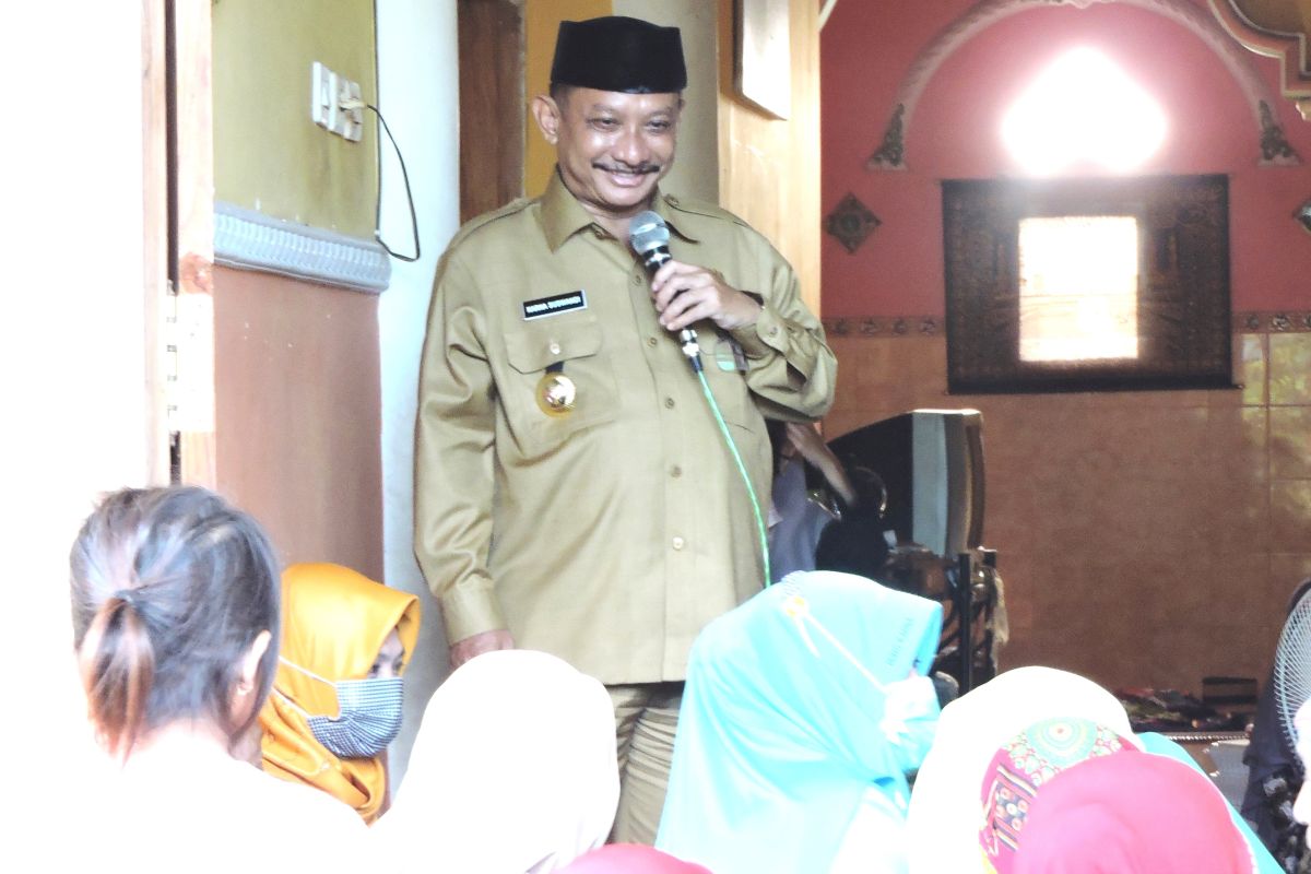 Bupati Situbondo sosialisasikan program Sehat Gratis berbasis KTP-e