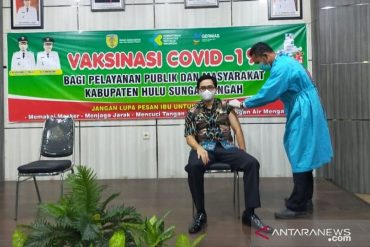 Target 70 persen vaksinasi warga HST tercapai, besok diundi dua buah hadiah motor