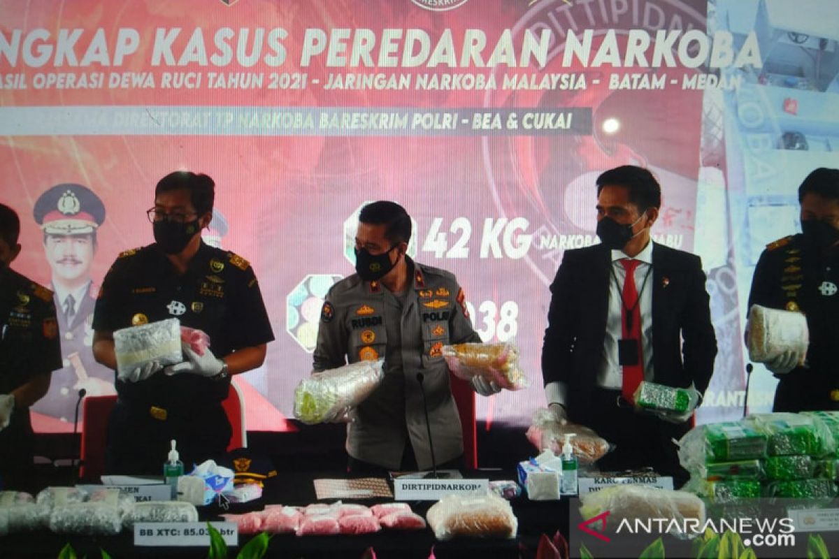 Polri bersama Bea Cukai ungkap peredaran narkoba jaringan Sumatera-Malaysia