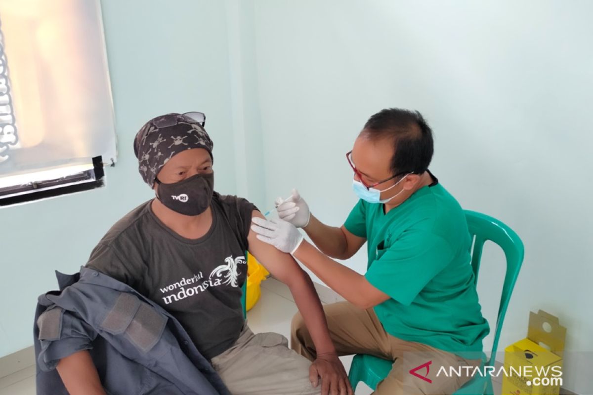 272 warga lansia di Rejang Lebong ikuti vaksinasi COVID-19
