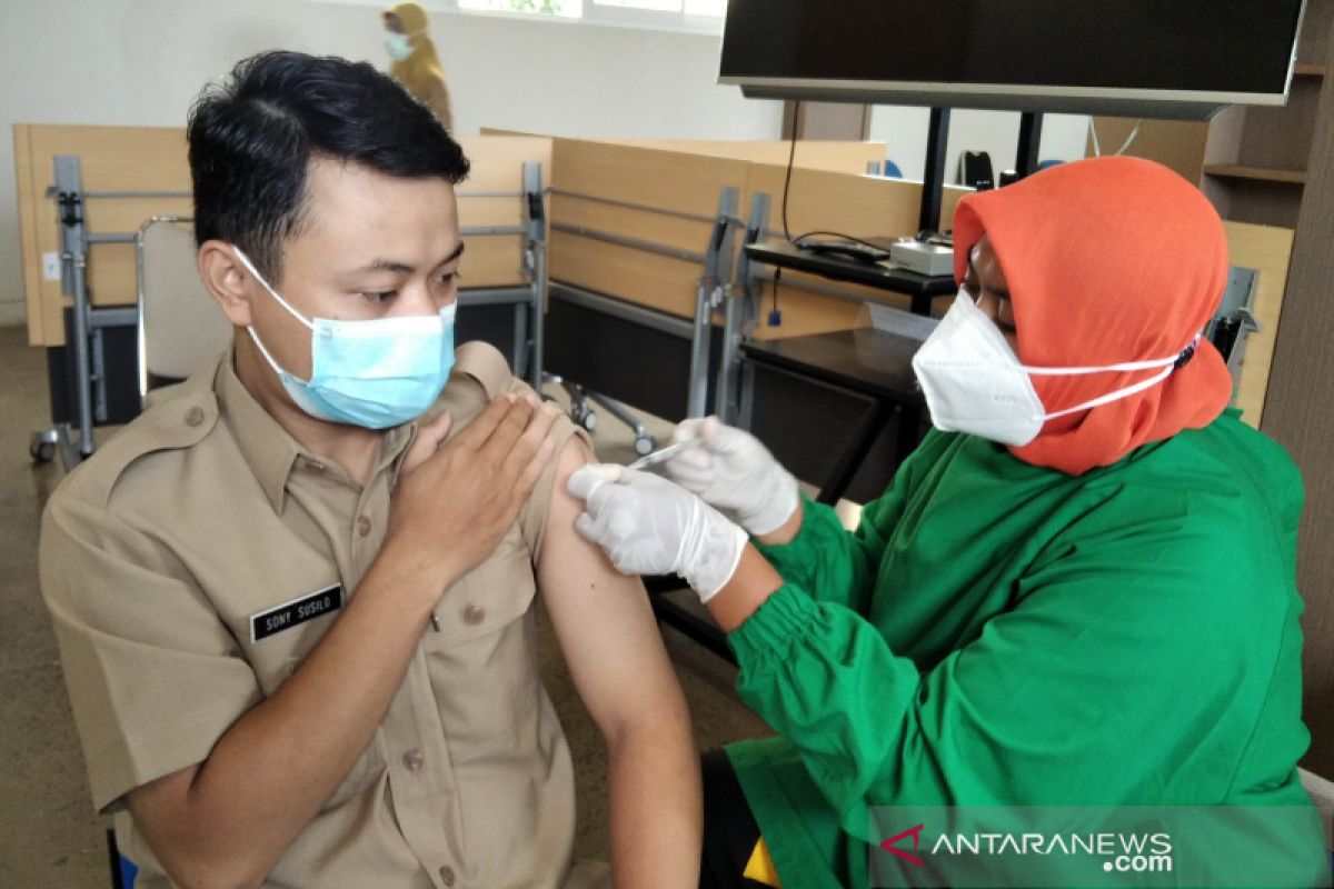 Dinkes Kudus: Vasksinasi COVID-19 saat Bulan Puasa tetap berjalan