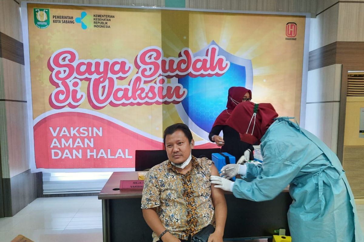 Anggota PWI Kota Sabang ikut vaksinasi COVID-19