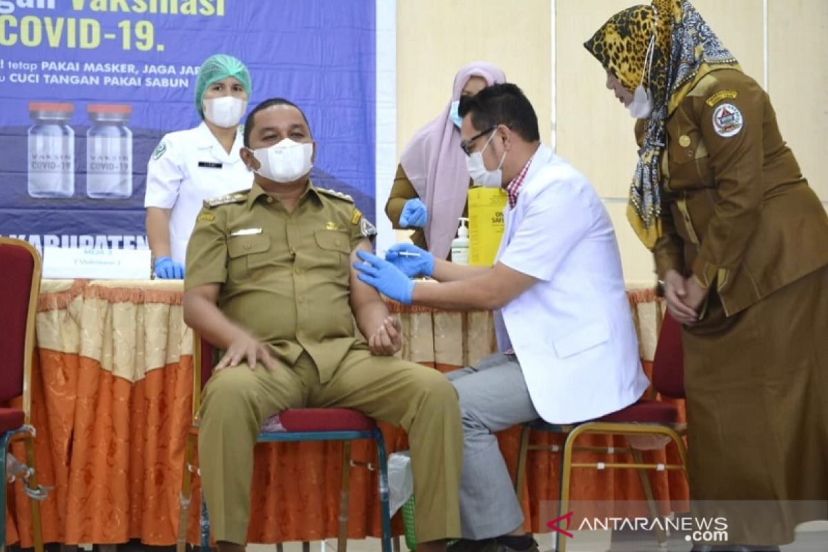 Bupati: Setelah divaksin saya semakin sehat dan ganteng