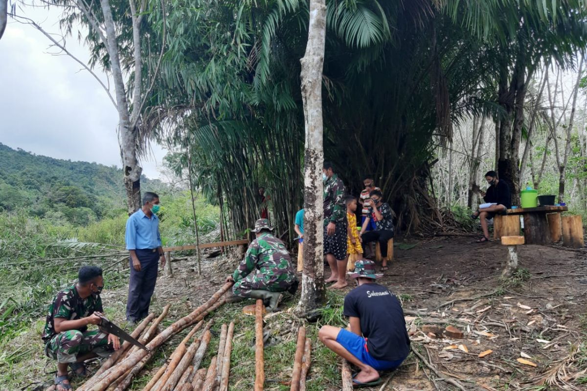 Warga menilai program TMMD Kodim 1206/PSB berguna bagi orang lain