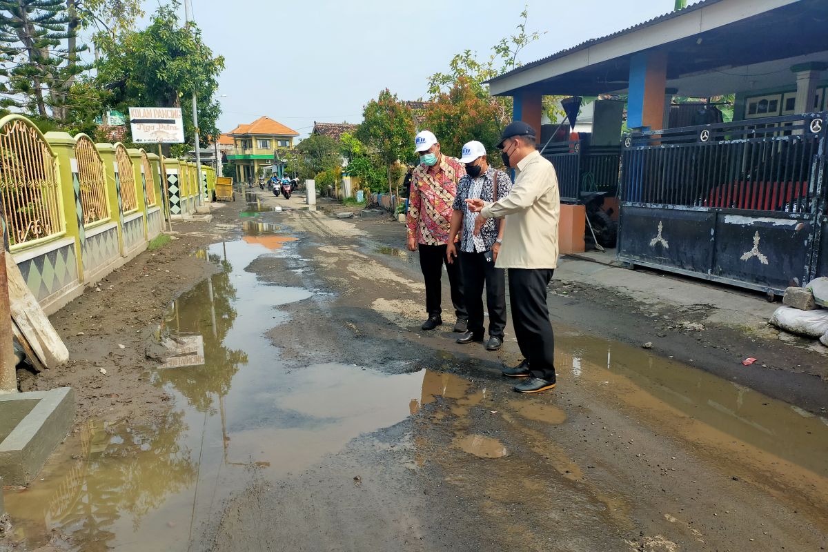 BHS apresiasi perbaikan jalan rusak di Sidoarjo