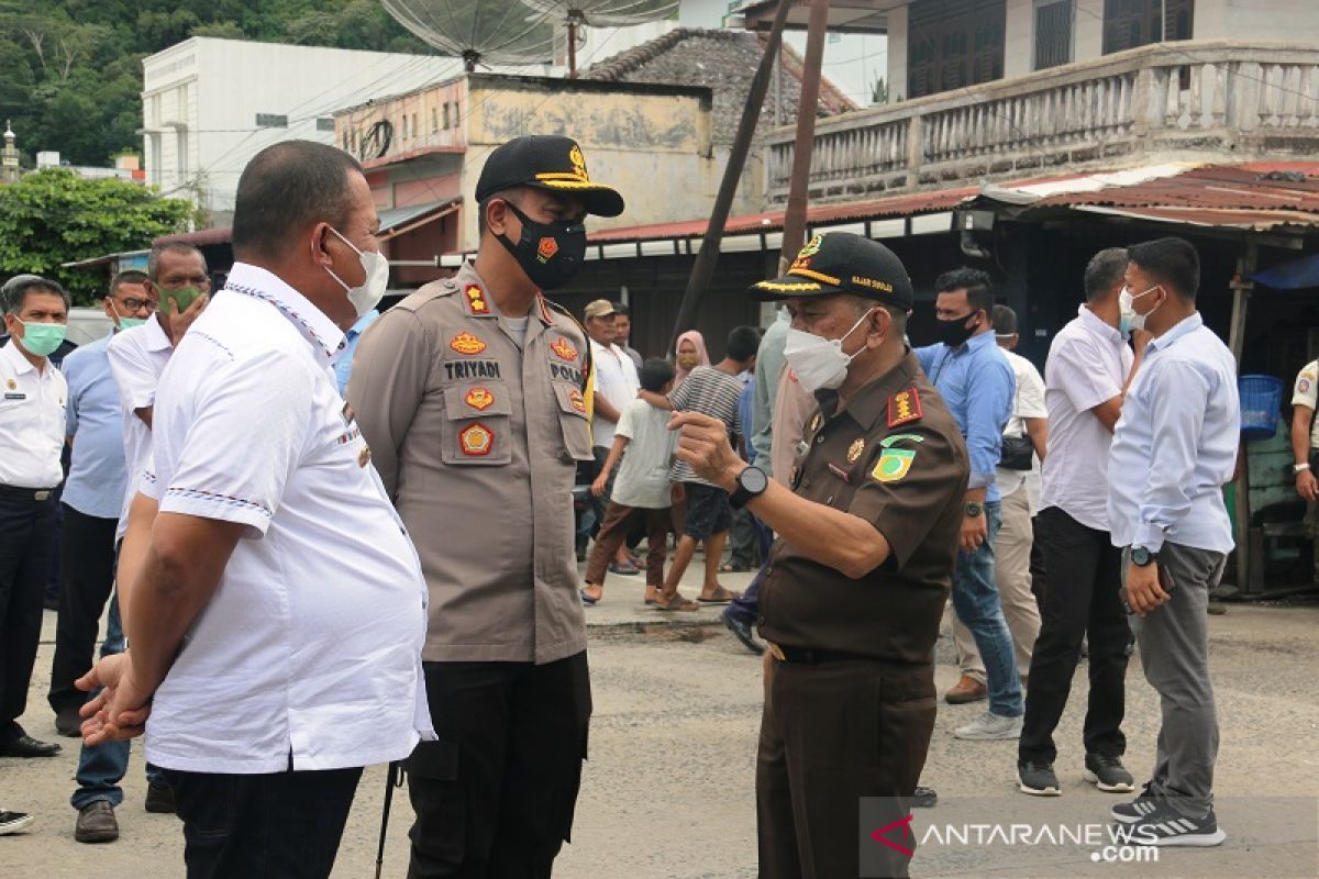 Terkait bom Makassar, wali kota tingkatkan keamanan agar bom Sibolga tidak terulang