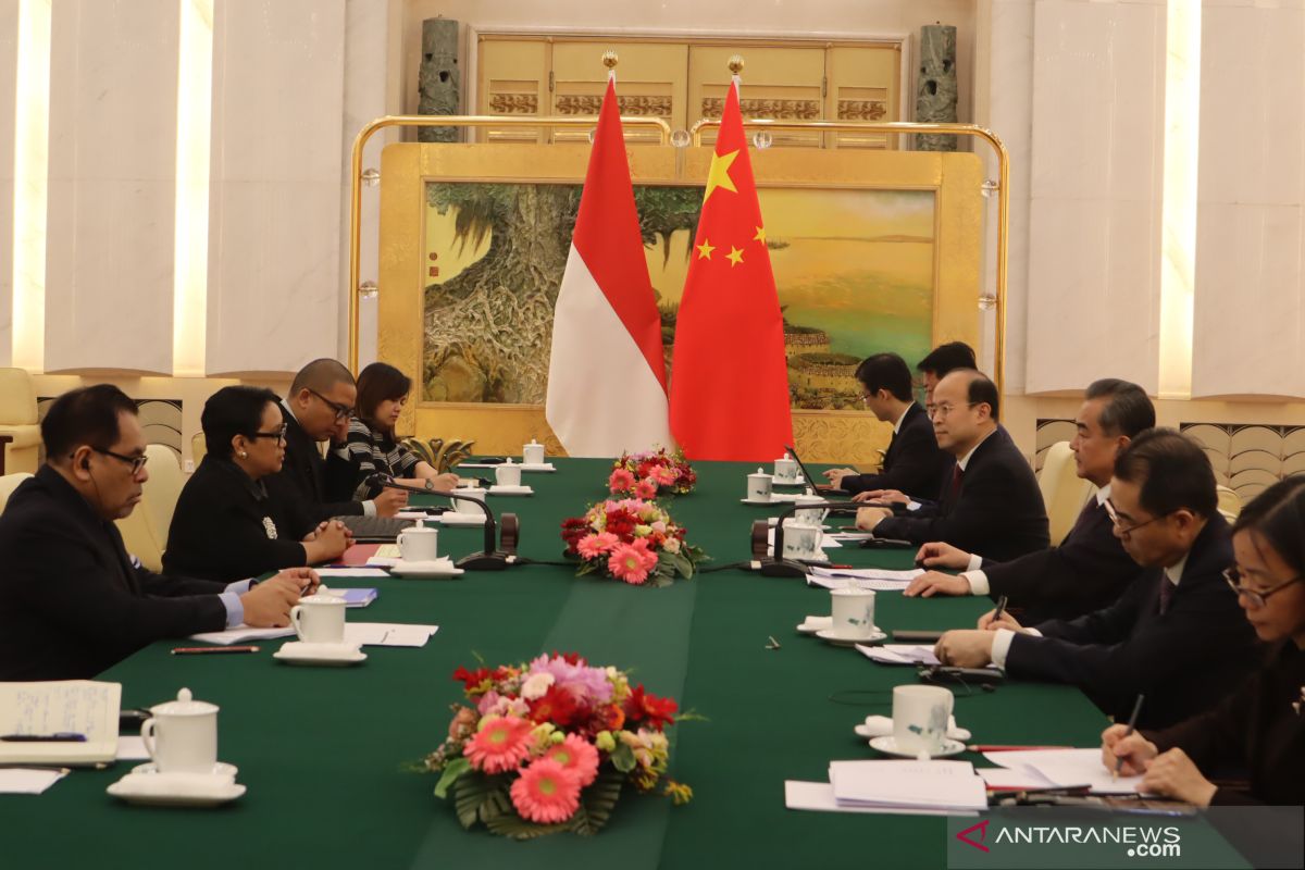 Menlu ASEAN bertemu Menlu China, Retno bersama Mendag