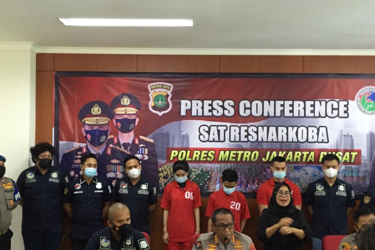 Polda Metro Jaya serahkan 15 tersangka kasus mafia tanah ke kejaksaan