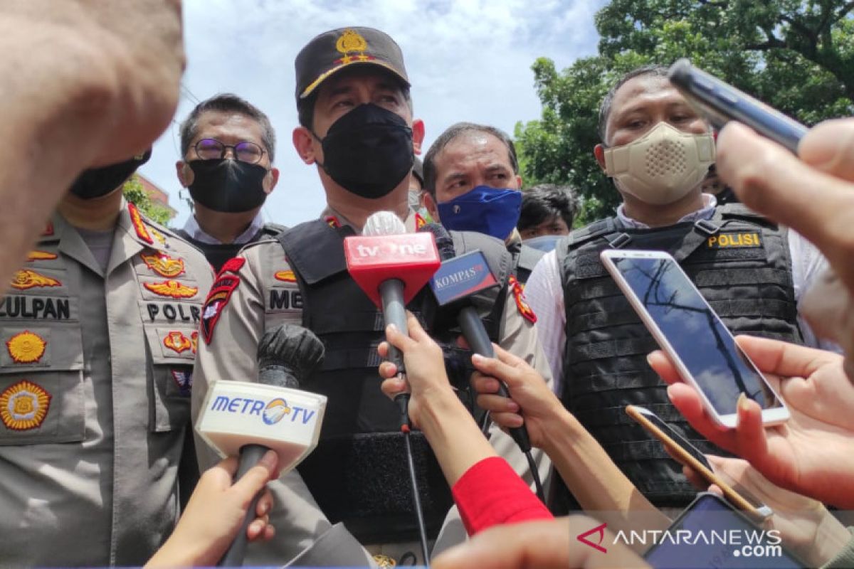 Kapolri tawarkan anak petugas Satpam Gereka Kathedral Makassar jadi polisi