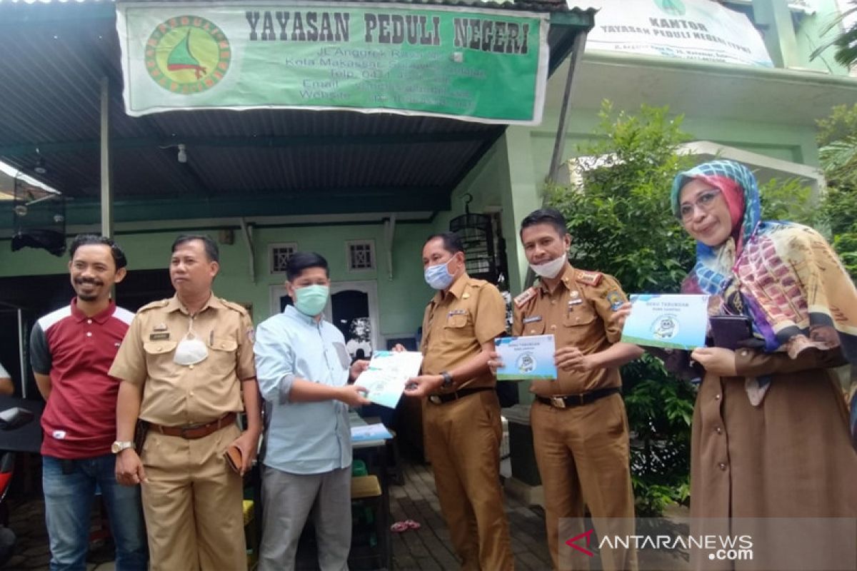 Pemkab Jeneponto : Buku tabungan nasabah dorong eksistensi bank sampah