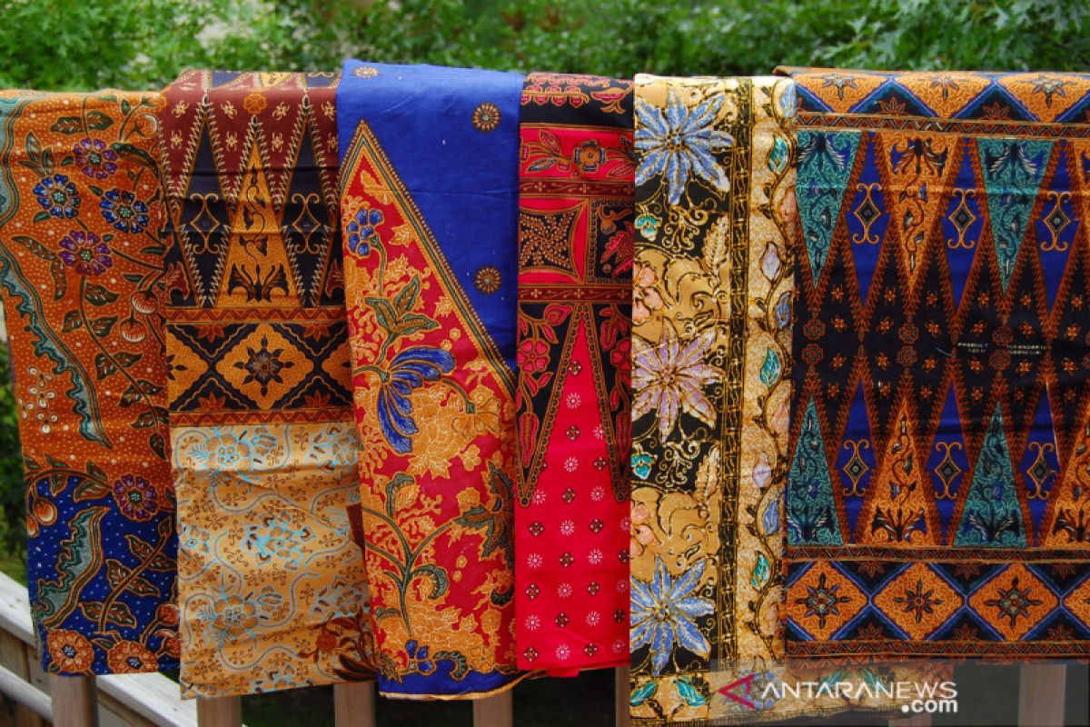 Riau dorong pengembangan kreativitas batik