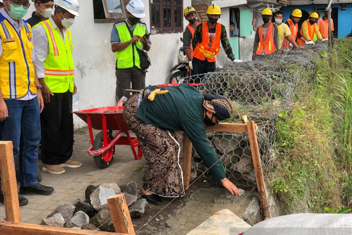 Penataan kawasan kumuh bantaran Sungai Code Yogyakarta dilanjutkan di tiga kelurahan