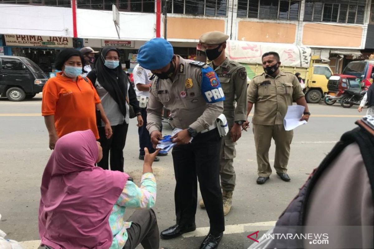 Meski tidak ada kasus baru COVID-19, Pemkab - Polres Tapsel giat operasi protokol kesehatan