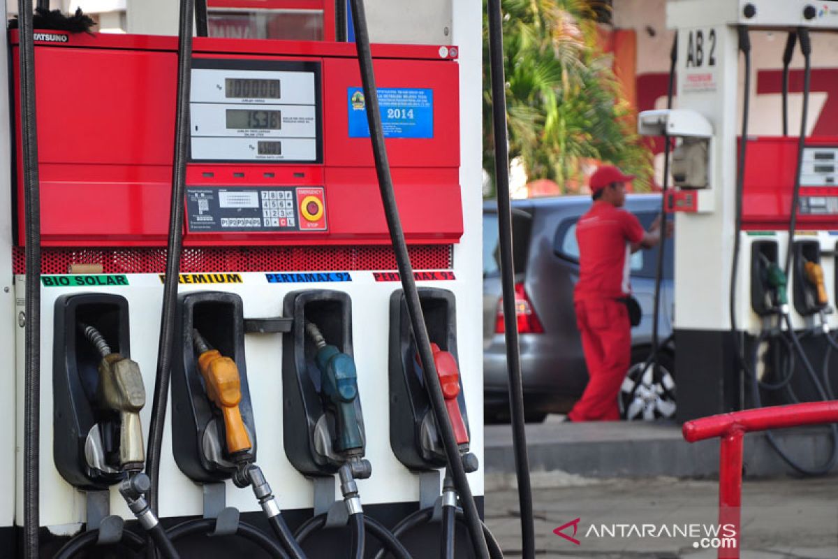 BPH Migas urges Pertamina to boost fuel on non-toll roads for holidays
