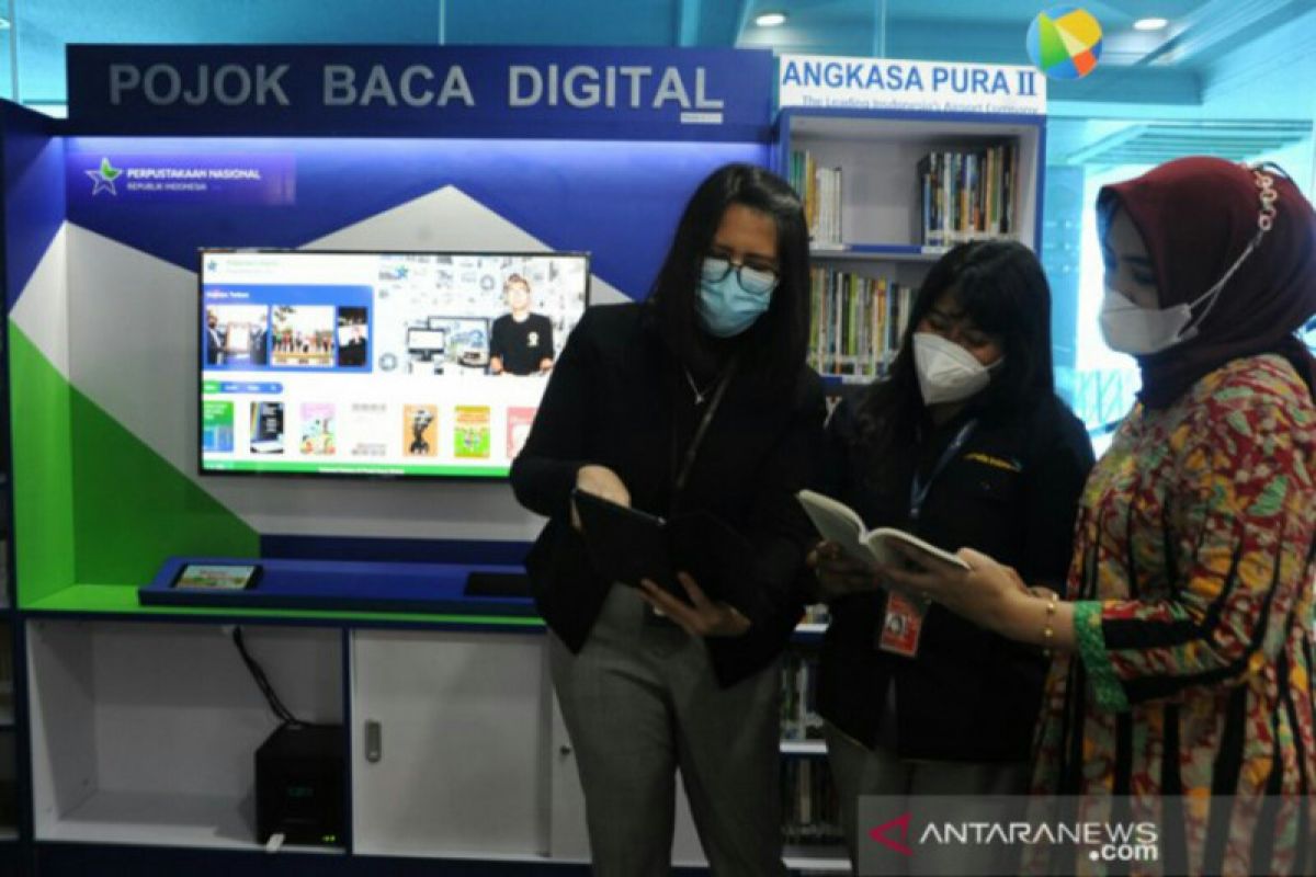 Pemprov Sumsel hadirkan pojok baca digital di Bandara SMB II Palembang