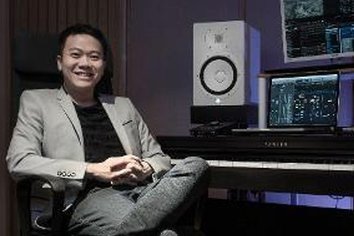 Elwin Hendrijanto, dari musik klasik sampai  "scoring" game MOBA