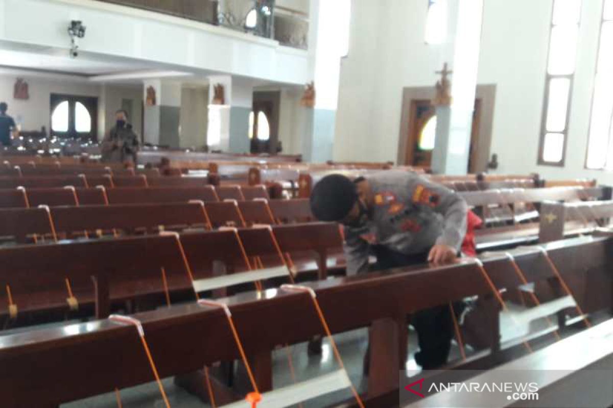 Polres Temanggung sterilisasi gereja jelang Paskah