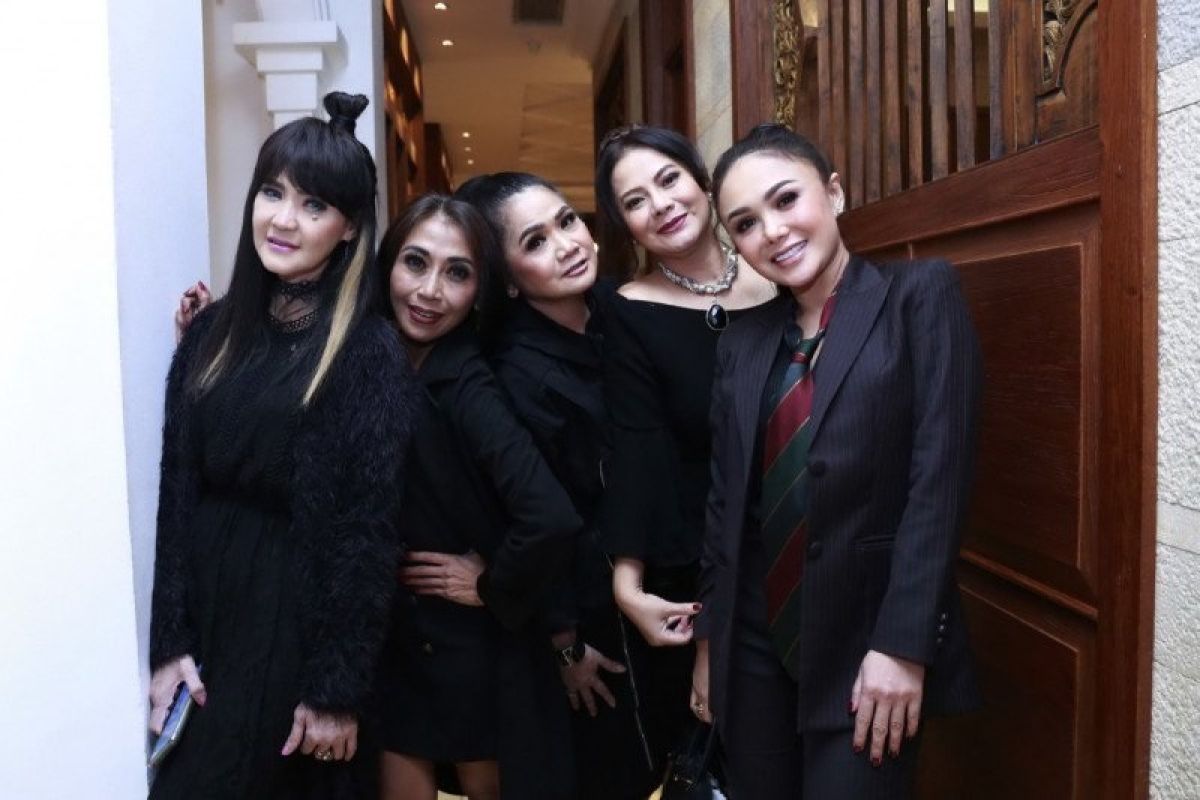 Grup musik Rumpies hidup kembali, Yuni Shara hingga Vina Panduwinata reunian