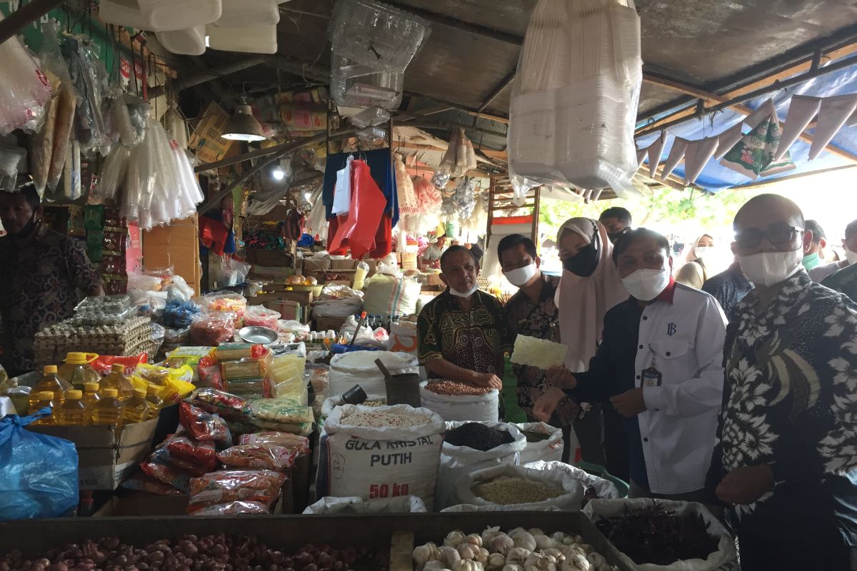 Antisipasi kenaikan harga, Disperindag gelar pasar murah di seluruh Aceh