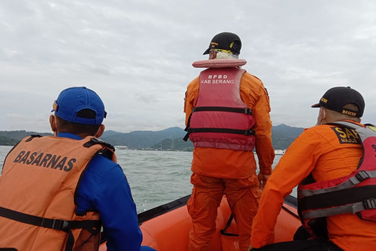 SAR Banten temukan jasad warga jatuh dari KMP Batu Mandidi Perairan Cilegon