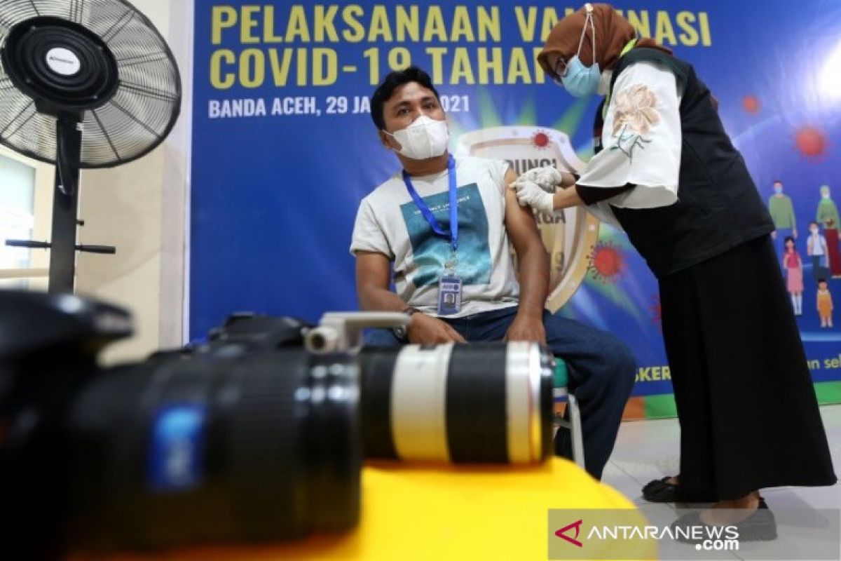 43 ribu petugas pelayanan publik Aceh sudah divaksinasi