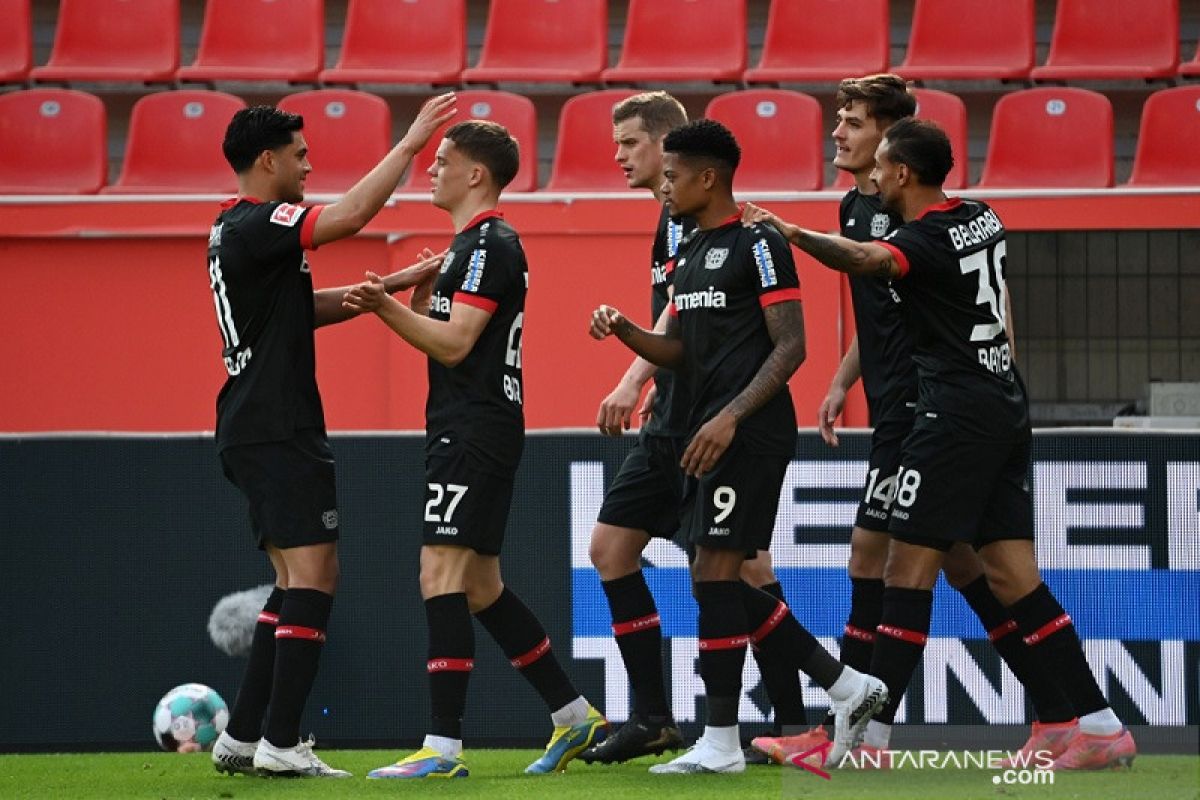 Leverkusen menang dalam pertandingan perdana bersama Hannes Wolf
