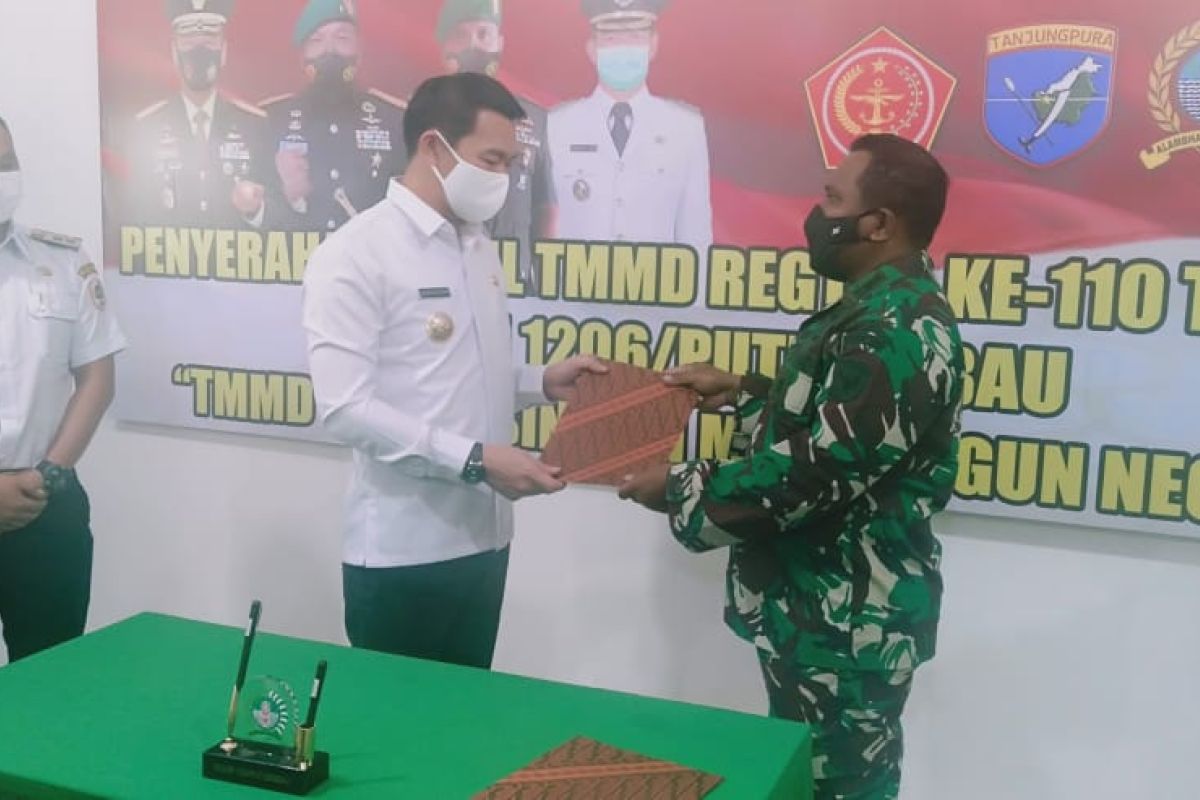 Penutupan Satgas TMMD ditandai serah terima hasil kegiatan