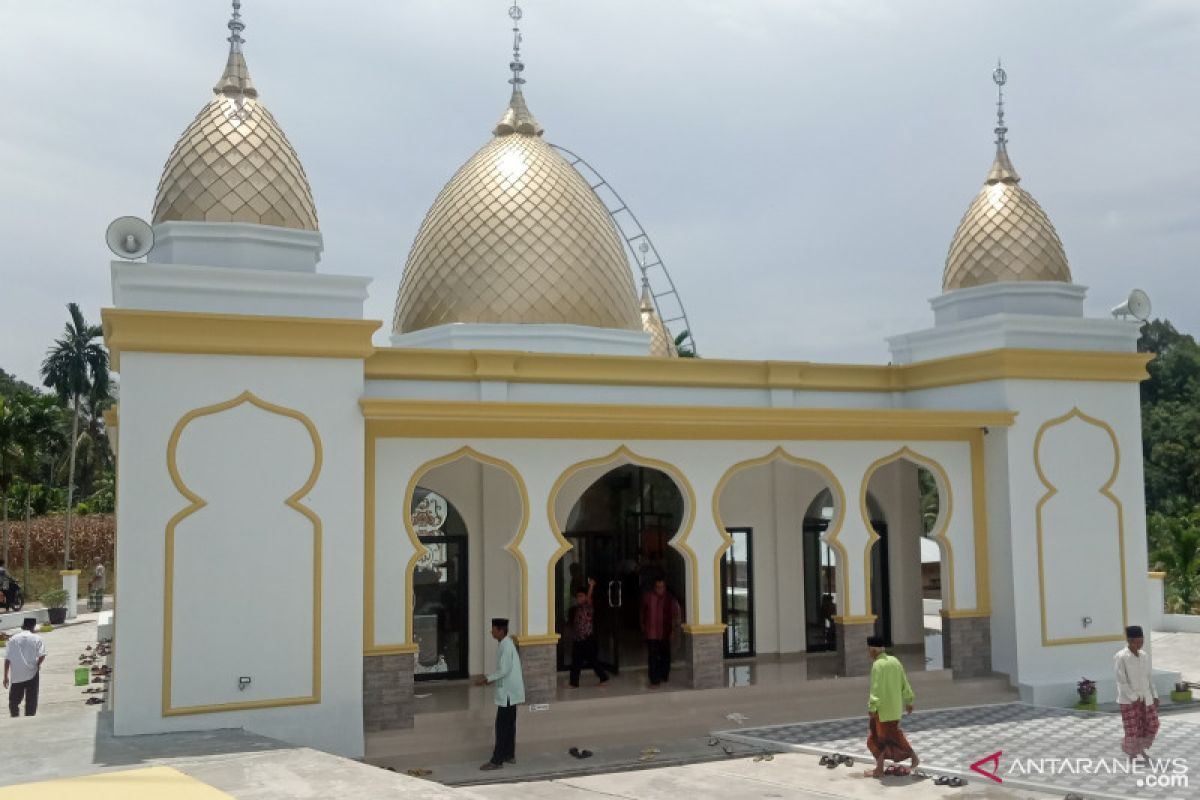 Warga Kampuang Tanjung Agam bangun masjid megah senilai Rp1,8 miliar