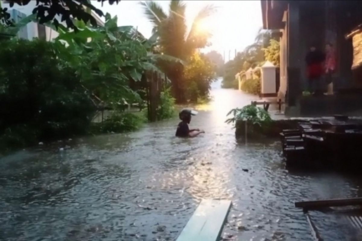 Pekon Sukarame Pesisir Barat dilanda banjir bandang