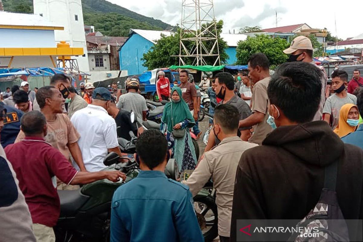 Banjir-longsor terjang Flores Timur, 10 orang ditemukan meninggal