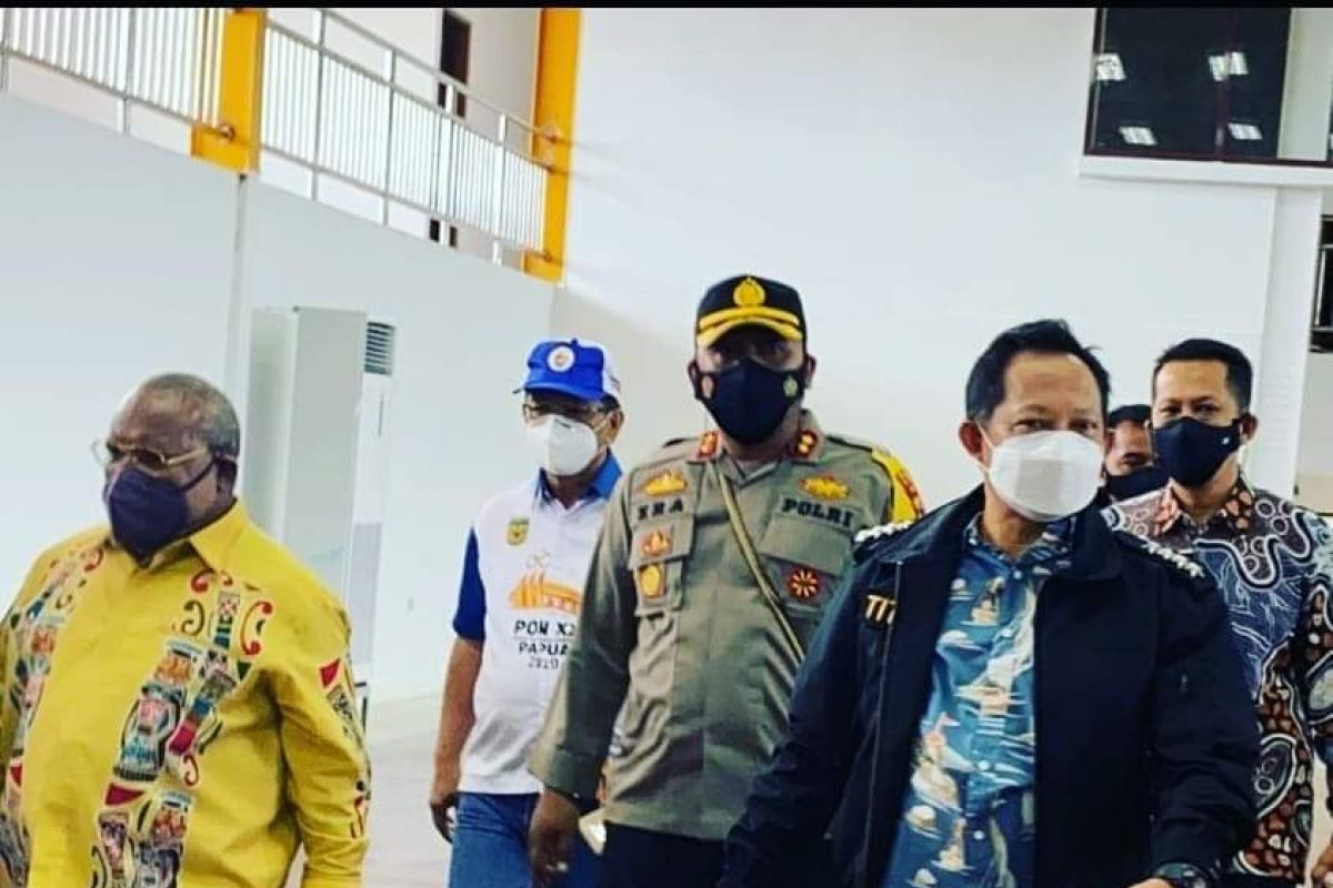 Mendagri Tito tinjau lokasi PON dan Terminal Bandara Timika