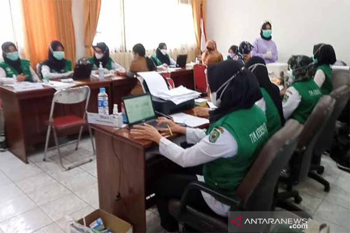 Ruang kerja jadi tempat vaksinasi, Ketua Komisi III DPRD Kapuas berang