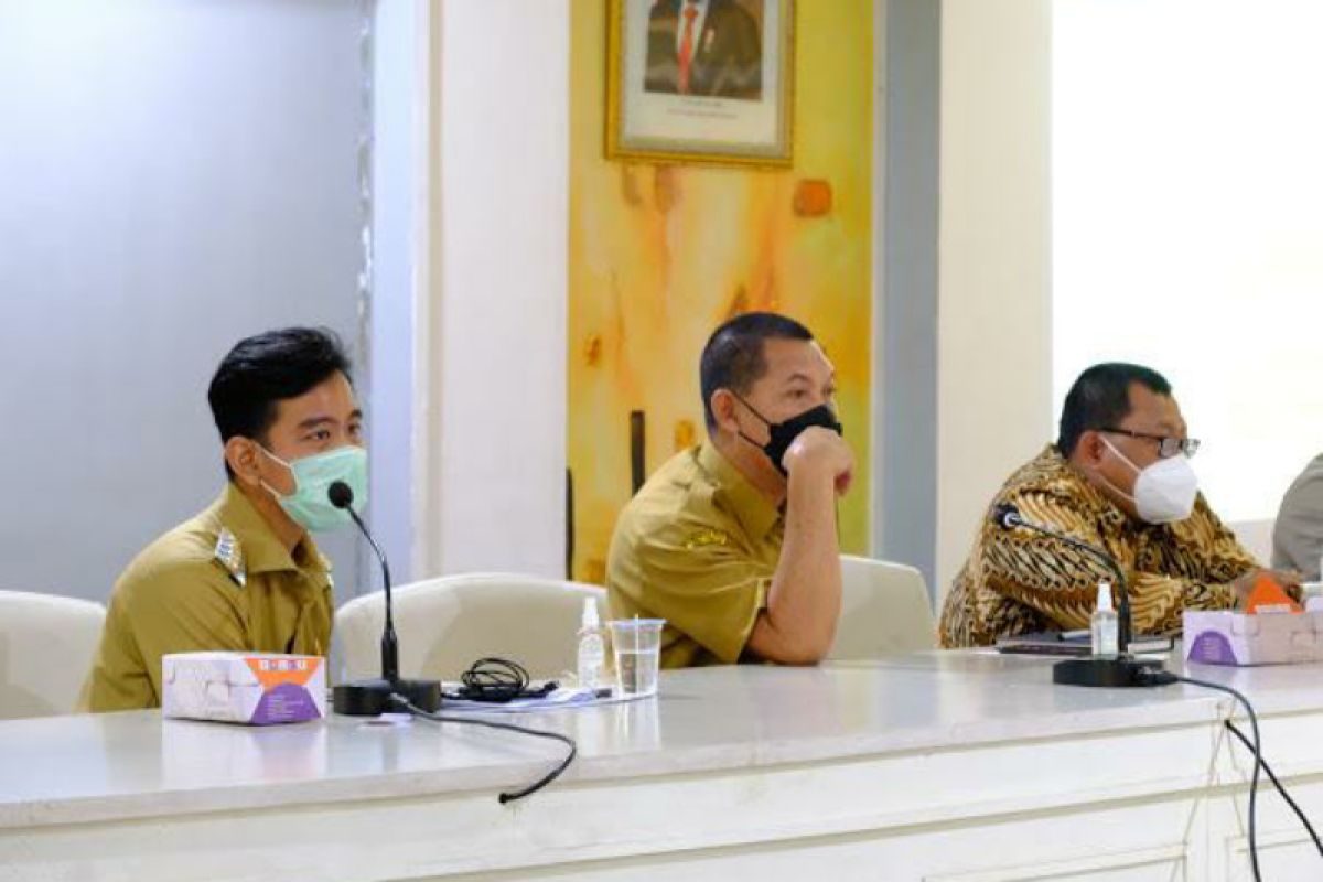 Pemkot Surakarta percepatan vaksin guru untuk siapkan pembelajaran tatap muka