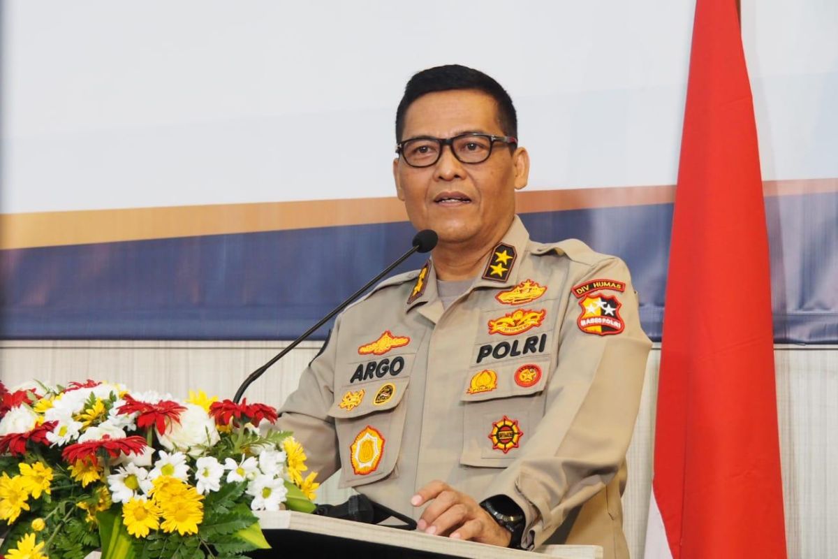 Polri tindaklanjuti data KTP dan foto 