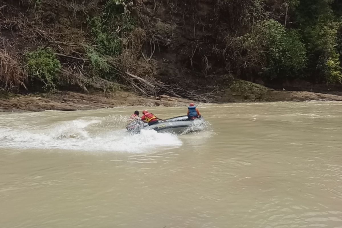 Ramalon Gultom yang tenggelam di Pantai Mantul belum ditemukan