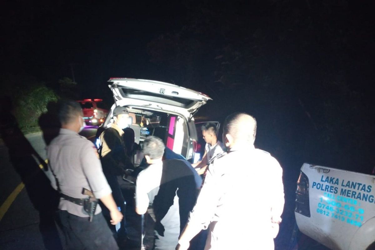5 warga Boyolali Jateng jadi korban truk masuk jurang di Merangin, satu orang tewas