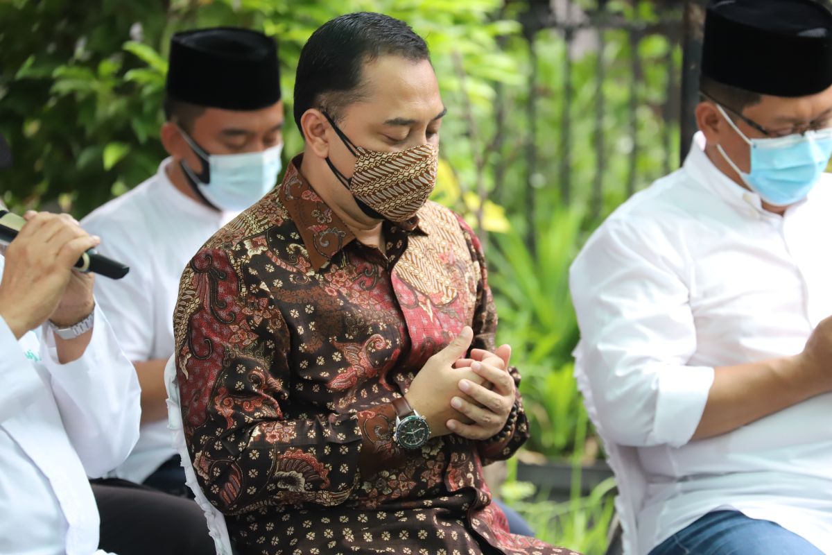 Wali Kota Surabaya izinkan shalat di Masjid