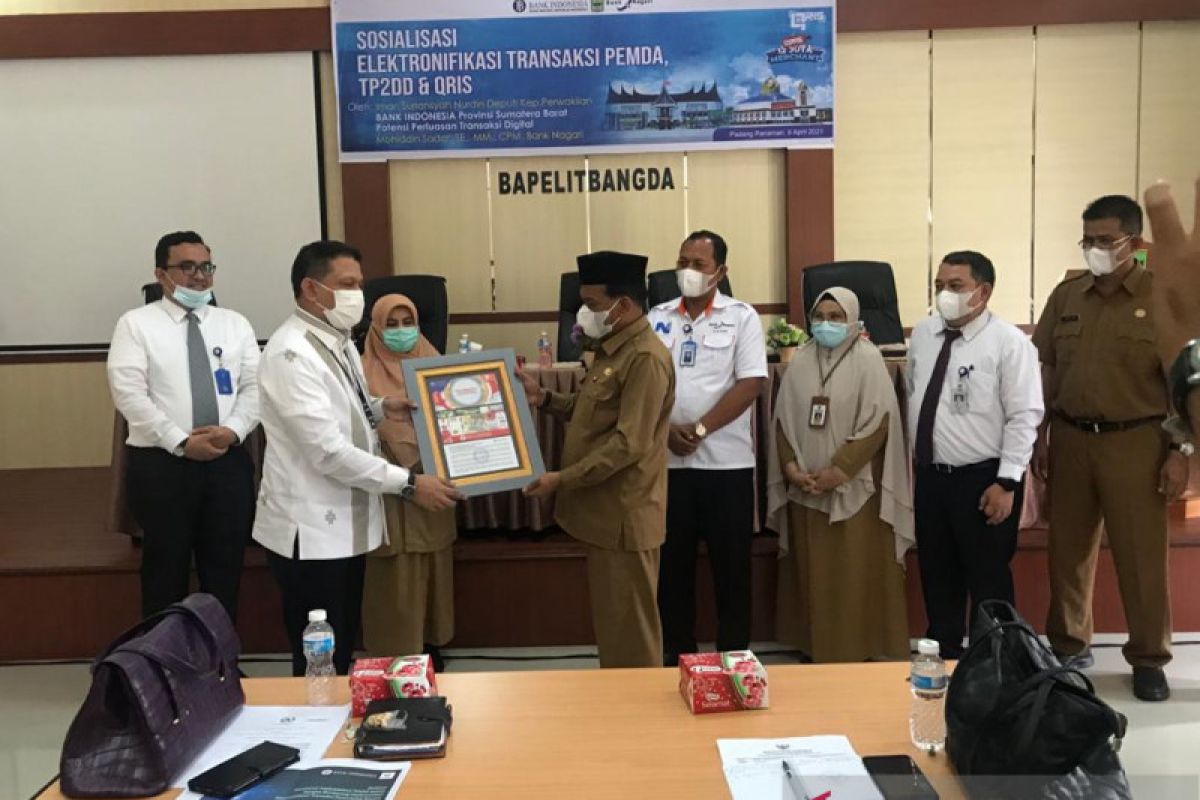 Wakil Bupati Padang Pariaman harapkan sosialisasi elekronifikasi transaksi TP2DD mudahkan pemerintah