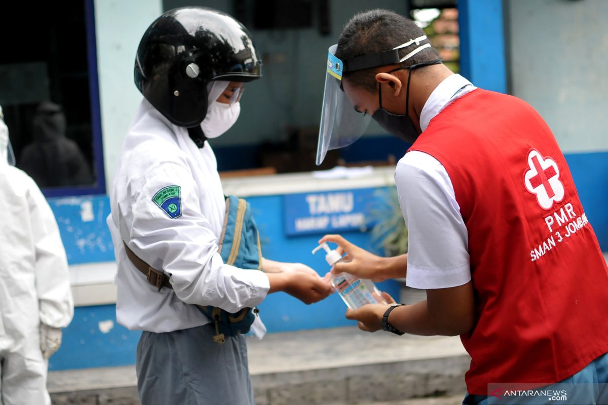 Survei : 94 persen responden ingin sekolah kembali dibuka