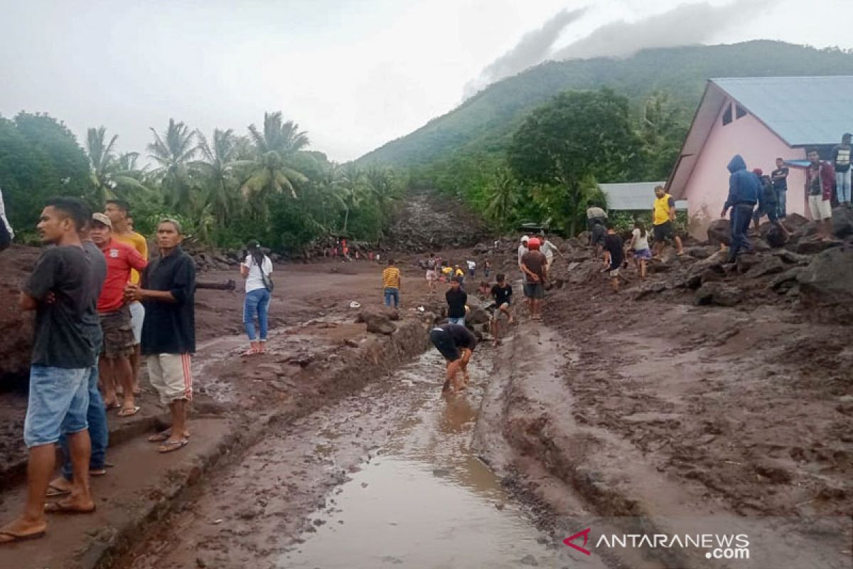 Presiden Jokowi perintahkan pemenuhan kebutuhan pengungsi NTT dan NTB