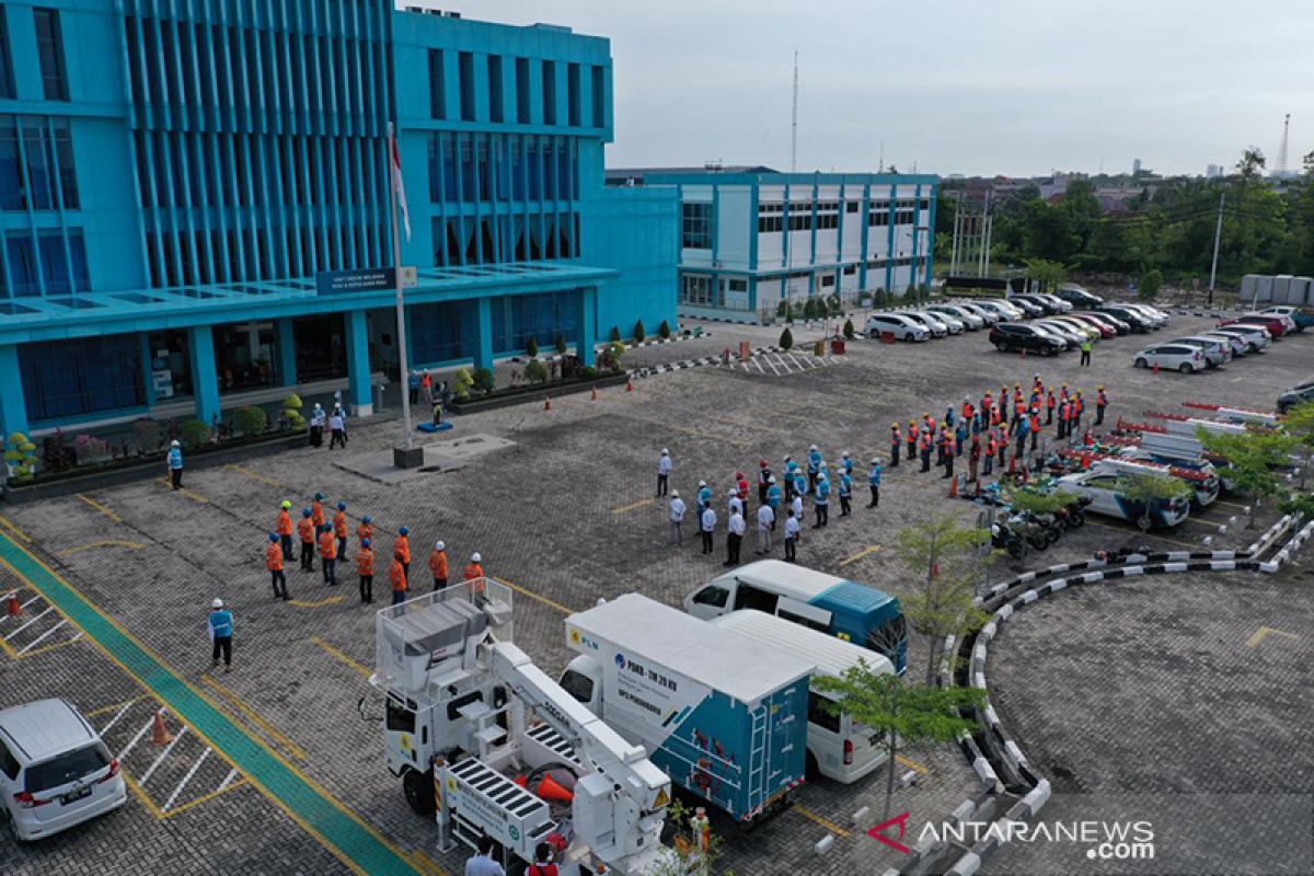 PLN Riau-Kepri siagakan 1.402 petugas jamin pasokan listrik Ramadhan