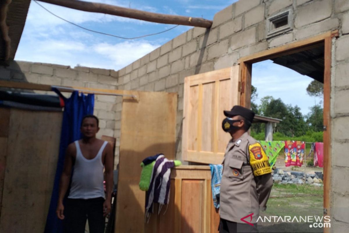 Rumah warga di Sempan Bangka rusak akibat angin kencang