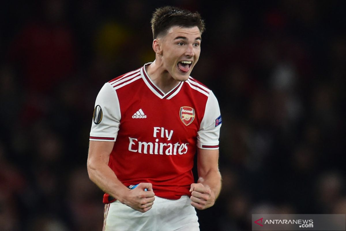 Bek Arsenal Kieran Tierney absen enam pekan akibat cedera