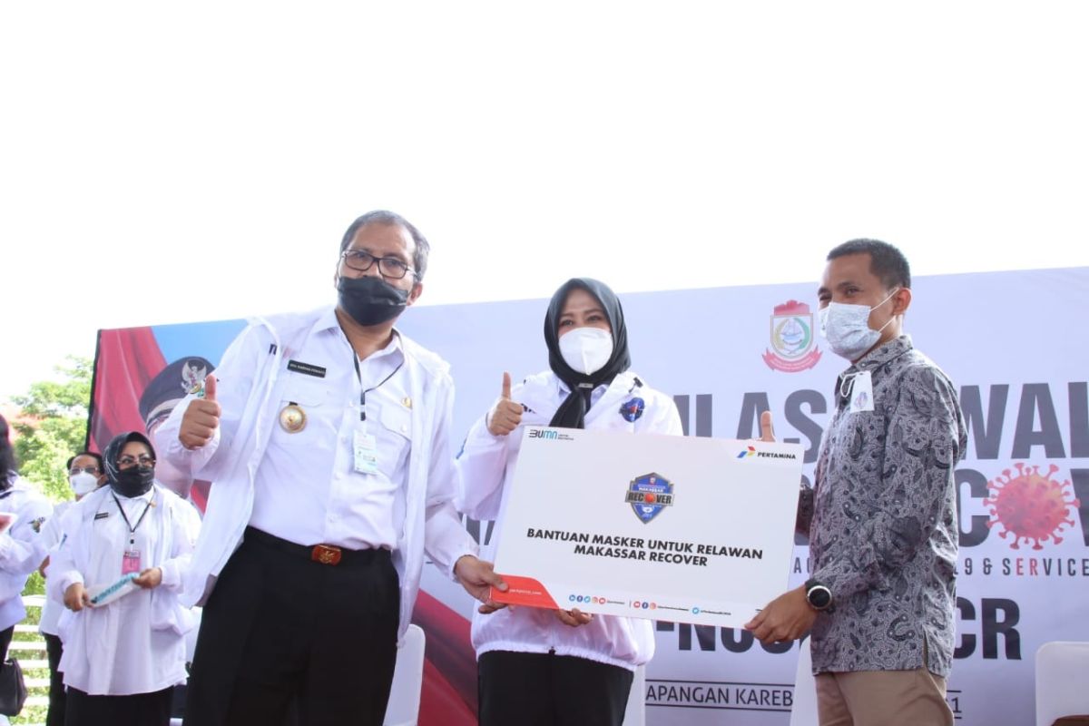 Pertamina bantu 5.000 masker guna mendukung Pemkot Makassar tangani COVID-19