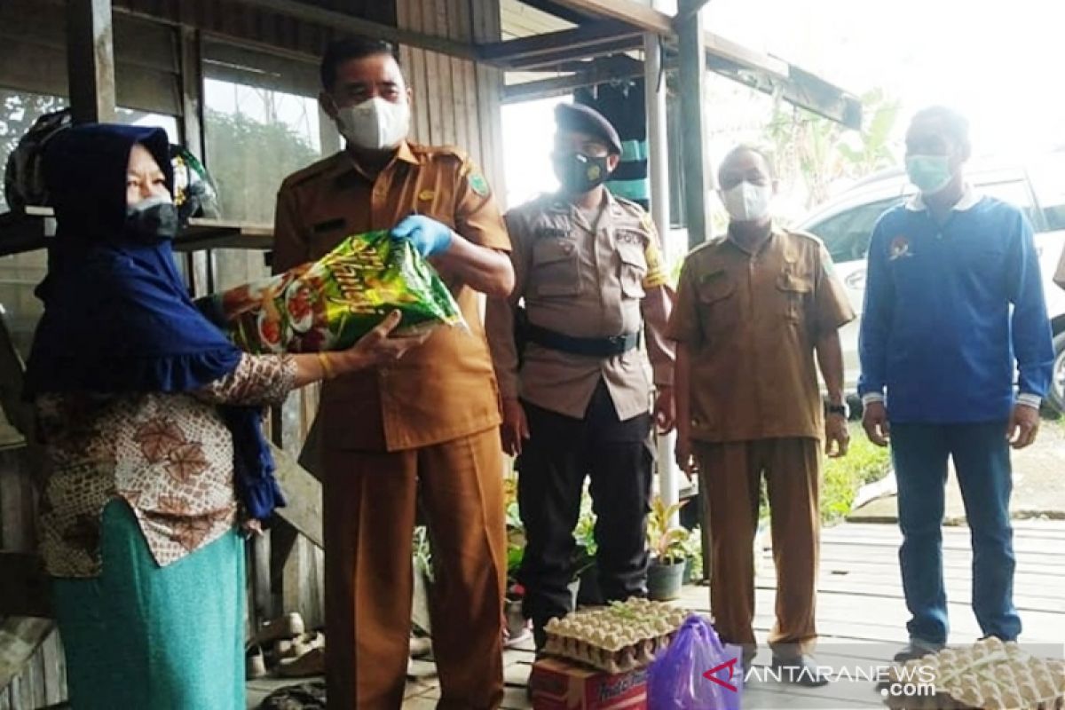 Desa Anjir Pulang Pisau isolasi mandiri warga terpapar COVID-19